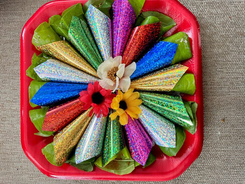Festive glitter paan tray with daisies for Eid